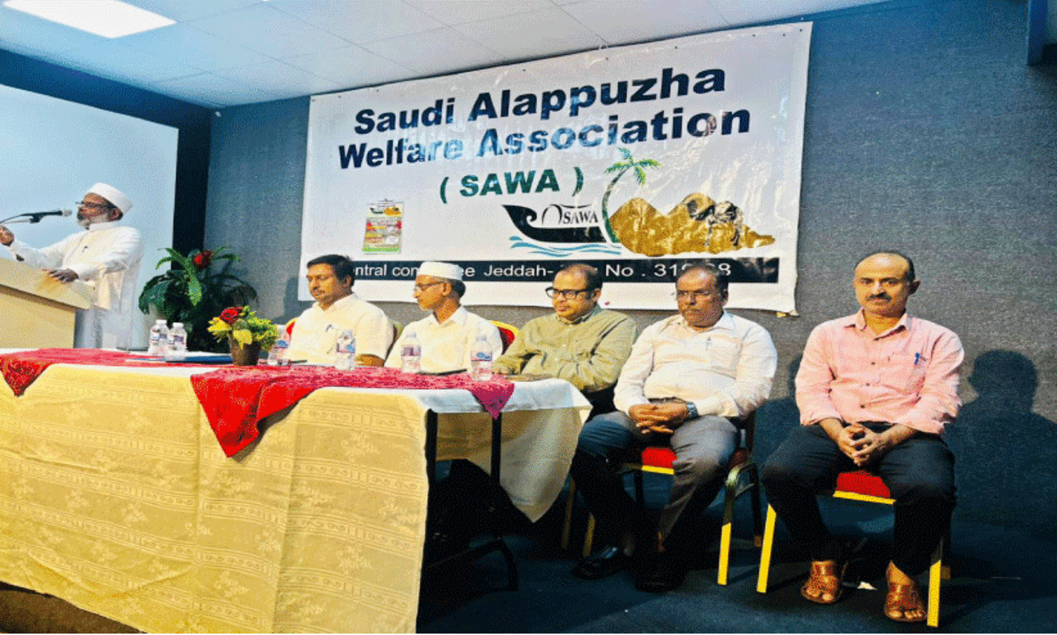 വ​ർ​ഗീ​യ​ത​ക്കും ല​ഹ​രി​ക്കു​മെ​തി​രാ​യ നി​ല​പാ​ട്  കാ​ല​ഘ​ട്ട​ത്തി​​ന്‍റെ അ​നി​വാ​ര്യ​ത -സ​വ