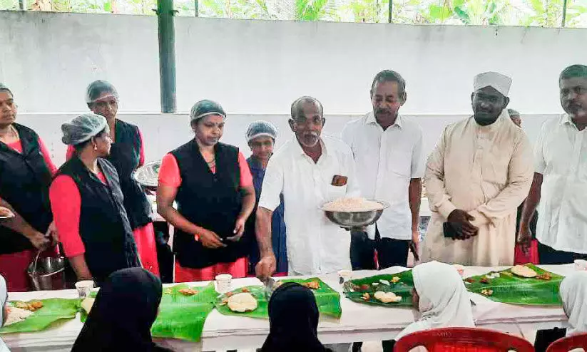 ഈ കല്യാണസദ്യക്കൊരു പ്രത്യേക രുചിയാണ്