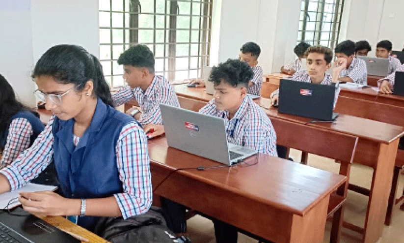 ഹൈ​ടെ​ക്കാ​യി ലി​റ്റി​ല്‍ കൈ​റ്റ്‌​സി​ന്‍റെ ഓണം അവധിക്കാല ക്യാമ്പ്