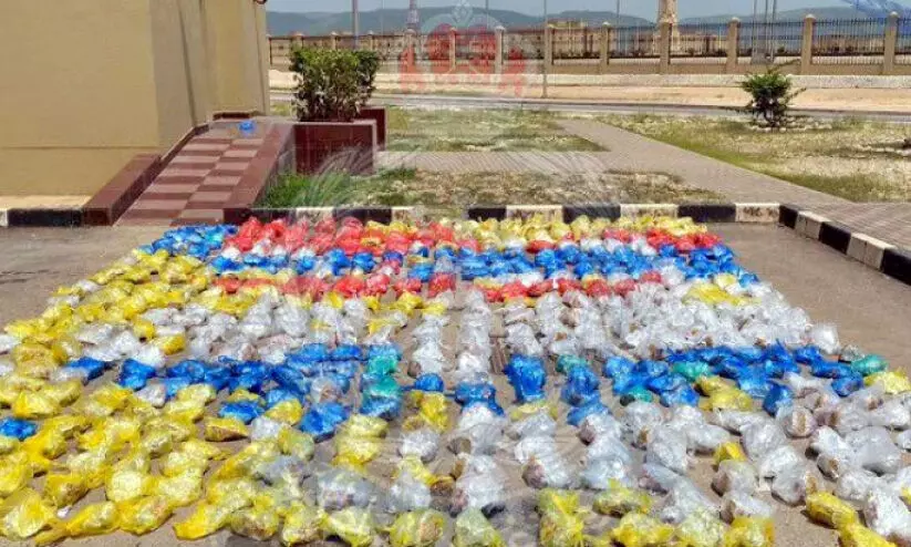 ദോ​ഫാ​ർ ഗ​വ​ർ​ണ​റേ​റ്റി​ൽ മ​യ​ക്കു​മ​രു​ന്നു​മാ​യി ഒ​രാ​ൾ പി​ടി​യി​ൽ