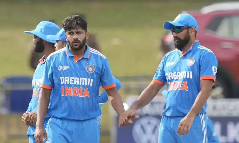 ക്യാച്ച് വിടുന്നതിൽ മത്സരിച്ച് ഇന്ത്യൻ താരങ്ങൾ; പിടിച്ചുകയറി നേപ്പാൾ