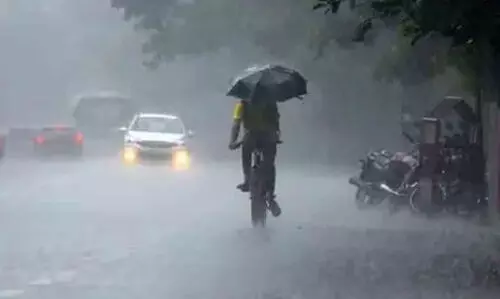 സംസ്ഥാനത്ത് മഴ കനക്കും; മലയോരമേഖലകളിൽ  ജാഗ്രത, ജില്ലകളിൽ യെല്ലോ അലർട്ട്