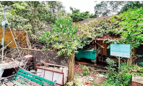 നി​ർ​മാ​ണം ന​ട​ക്കാ​ത്ത​തി​ൽ പ്ര​തി​ഷേ​ധം പു​ക​യു​ന്ന​ു; മട്ടാഞ്ചേരി ജല മെട്രോ അനിശ്ചിതത്വത്തിൽ