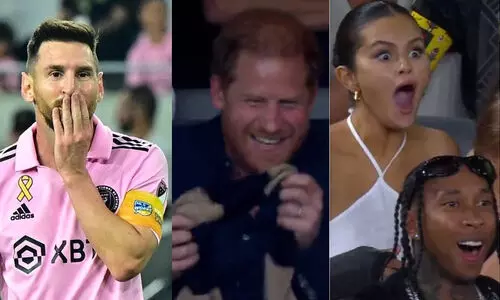 മെസ്സി മാനിയ; ഗാലറി ‘കൈയേറി’ വി.ഐ.പി നിര