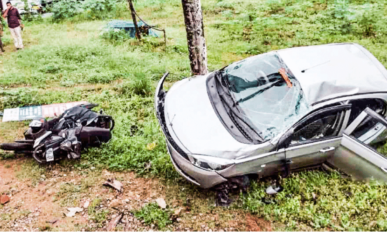 കോട്ടാങ്ങൽ-ചാലാപ്പള്ളി റോഡിൽ അപകടം തുടർക്കഥ