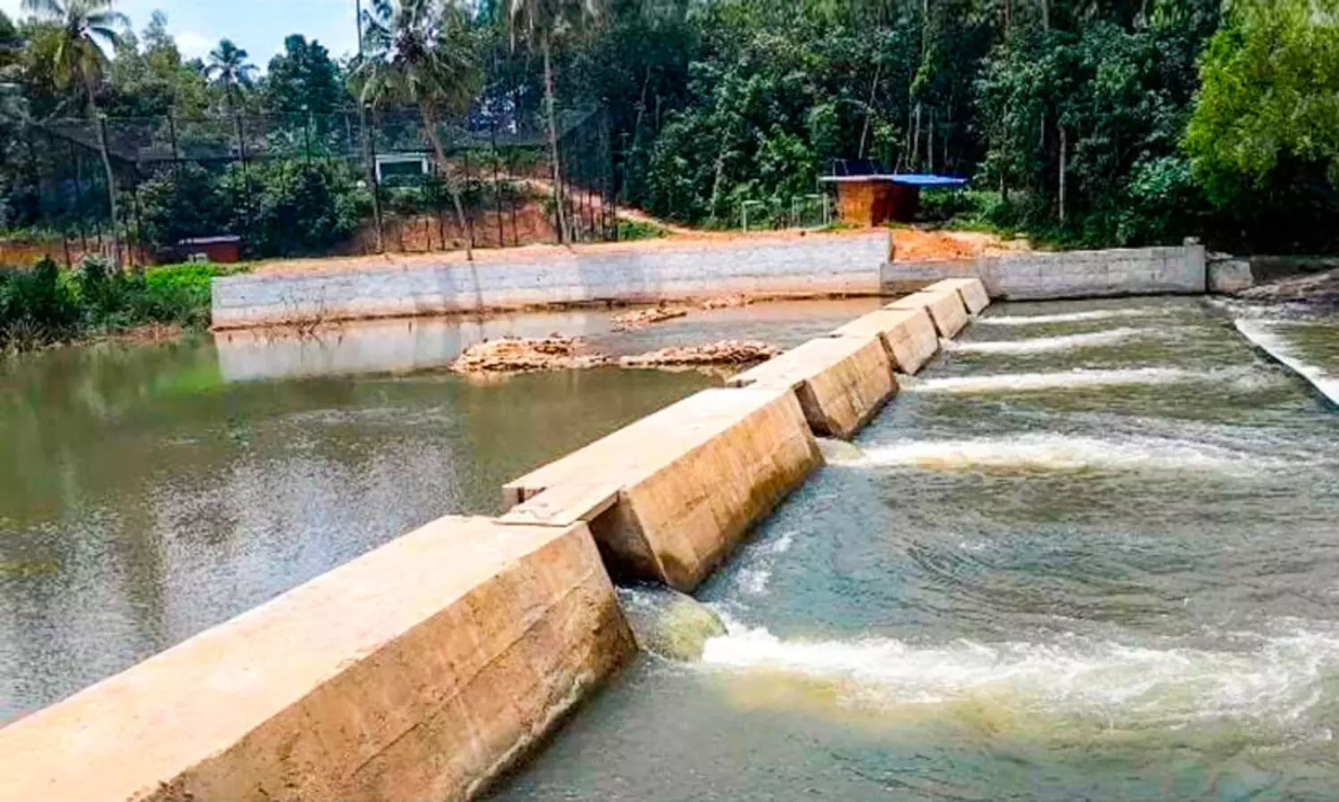 ജലക്ഷാമം നേരിടാന്‍ ചെക്​ഡാം