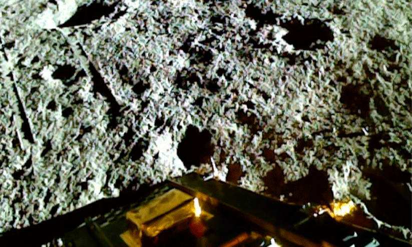 വീണ്ടും ഉയർന്ന് മൃദുവായിറങ്ങി ലാൻഡർ