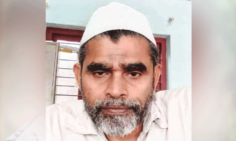 ക്ലാ​സ് മു​റി​യി​ൽ​നി​ന്ന്  പാ​ട​ത്തേ​ക്ക്