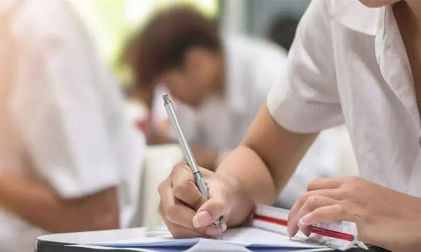 869 പേര് പത്താംതരം തുല്യത പരീക്ഷ എഴുതും 869 പേര് പത്താംതരം തുല്യത പരീക്ഷ എഴുതും