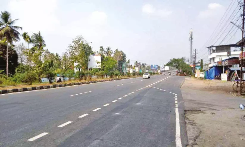 പോട്ടയെ ഒഴിവാക്കി ഗതാഗത പരിഷ്കാരം പ്രതിഷേധം ശക്തം പോട്ടയെ ഒഴിവാക്കി ഗതാഗത പരിഷ്കാരം പ്രതിഷേധം ശക്തം