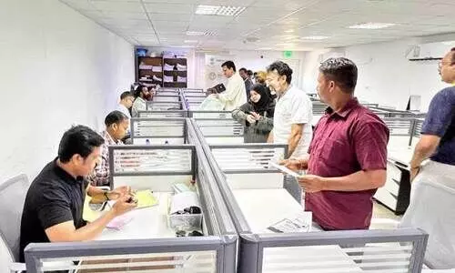 ഐ.​സി.​ബി.​എ​ഫ് നേ​തൃ​ത്വ​ത്തി​ൽ ദു​ഖാ​നി​ൽ ന​ട​ന്ന ​പ്ര​ത്യേ​ക കോ​ൺ​സു​ലാ​ർ ക്യാ​മ്പി​ൽ നി​ന്ന്