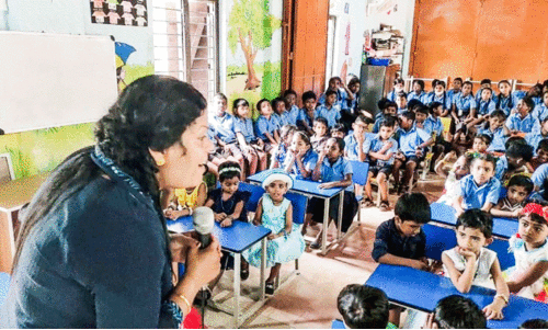 ‘പഠിപ്പിച്ച്​’ മതിയാകാതെ റഷീദ ടീച്ചർ