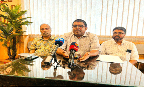 മൂ​സ എ​ര​ഞ്ഞോ​ളി​ക്ക്    ത​ല​ശ്ശേ​രി​യി​ൽ സ്മാ​ര​കം