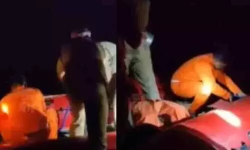 തൃശൂരിൽ വഞ്ചി മറിഞ്ഞ് കാണാതായ രണ്ടു പേരുടെ മൃതദേഹം കണ്ടെത്തി; ഒരാൾക്കായി തെരച്ചിൽ തുടരുന്നു