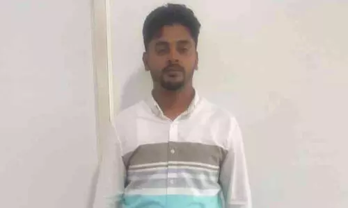 കരിപ്പൂരിൽ വി​മാ​ന​ത്തി​ലെ സീ​റ്റി​ലൊ​ളി​പ്പി​ച്ച​ത​ട​ക്കം ര​ണ്ട​ര കോ​ടി​യു​ടെ സ്വ​ര്‍ണം പിടികൂടി