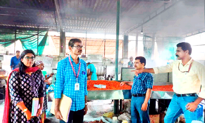 കടകളിൽ പരിശോധന; പിഴയീടാക്കി