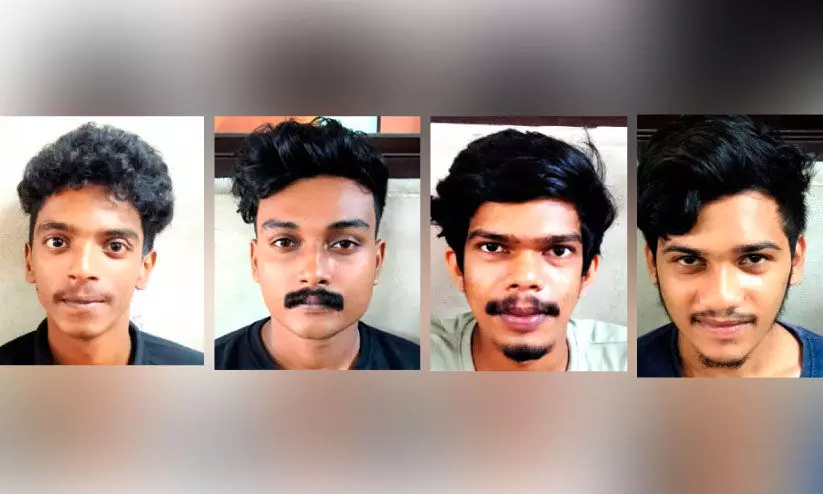 പെൺകുട്ടിയെ ഉപദ്രവിക്കുന്നത് ചോദ്യം ചെയ്തതിന് മർദനം; നാലുപേർ അറസ്റ്റിൽ പെൺകുട്ടിയെ ഉപദ്രവിക്കുന്നത് ചോദ്യം ചെയ്തതിന് മർദനം; നാലുപേർ അറസ്റ്റിൽ