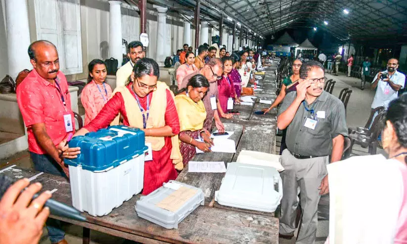പെട്ടിയിലായി വോട്ട്​;   ഇനി കാത്തിരിപ്പ്