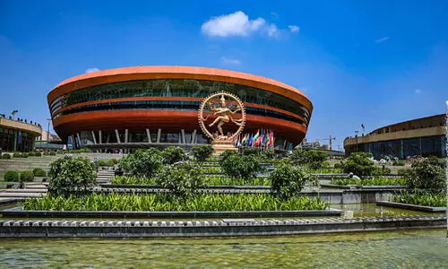 ലോകം ഇന്ത്യയിലേക്ക്; ജി20 ഉച്ചകോടിക്ക് ഒരുങ്ങി ഡൽഹി ലോകം ഇന്ത്യയിലേക്ക്; ജി20 ഉച്ചകോടിക്ക് ഒരുങ്ങി ഡൽഹി