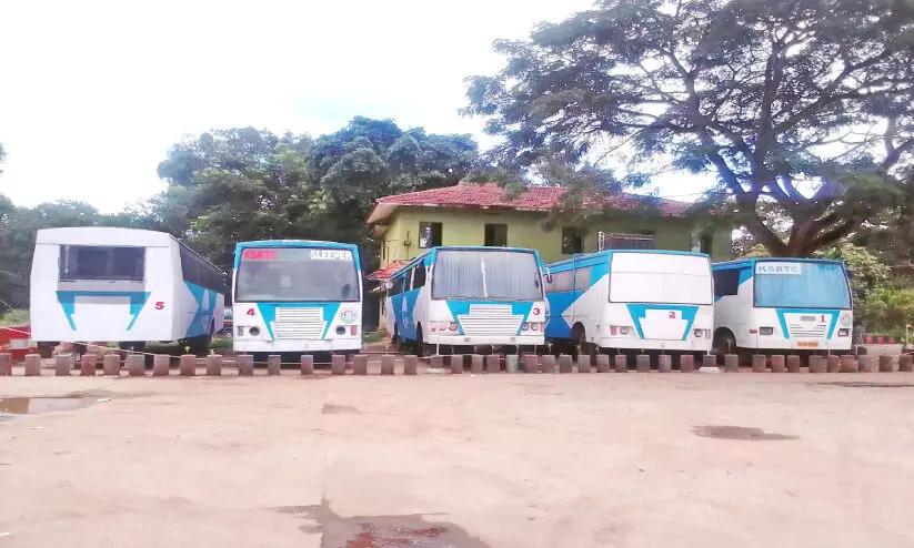 കെ.എസ്.ആർ.ടി.സി സ്ലീപ്പർ കോച്ചുകൾക്ക് ഓണക്കാലത്ത് ലക്ഷങ്ങളുടെ വരുമാനം കെ.എസ്.ആർ.ടി.സി സ്ലീപ്പർ കോച്ചുകൾക്ക് ഓണക്കാലത്ത് ലക്ഷങ്ങളുടെ വരുമാനം