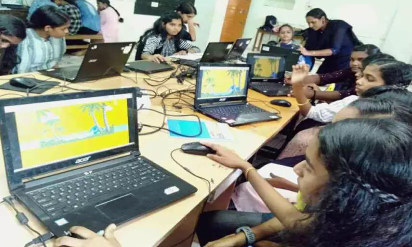 വർക്കലയിലെ സ്കൂളുകളില് ലിറ്റില് കൈറ്റ്സ് ക്യാമ്പ് വർക്കലയിലെ സ്കൂളുകളില് ലിറ്റില് കൈറ്റ്സ് ക്യാമ്പ്