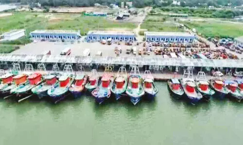 പൊന്നാനി ഹാർബറിലെ 24 കോടിയുടെ പ്രവർത്തനങ്ങൾ ടെൻഡറിലേക്ക് പൊന്നാനി ഹാർബറിലെ 24 കോടിയുടെ പ്രവർത്തനങ്ങൾ ടെൻഡറിലേക്ക്