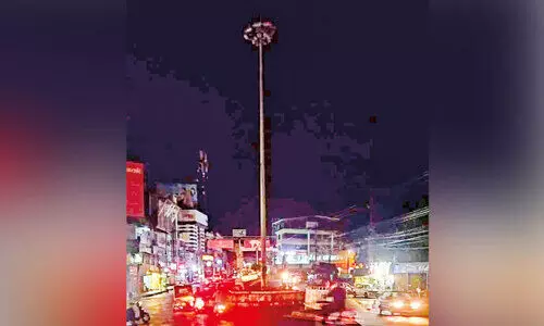 പ്രകാശിക്കാതെ തെരുവുവിളക്കുകൾ;  തിരൂർ ഇരുട്ടിൽ