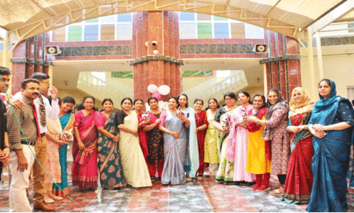 മു​ല​ദ്ദ ഇ​ന്ത്യ​ന്‍ സ്‌​കൂ​ളി​ല്‍ അ​ധ്യാ​പ​ക​ദി​നം ആ​ഘോ​ഷി​ച്ചു