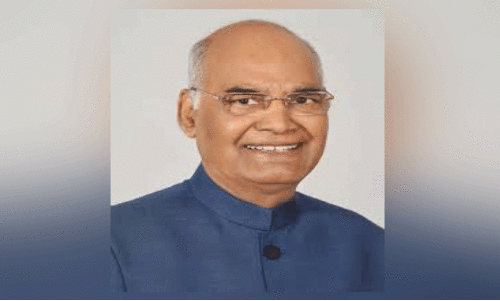 മുൻ രാഷ്ട്രപതി രാംനാഥ് കോവിന്ദ് ബഹ്റൈനിലെത്തി മുൻ രാഷ്ട്രപതി രാംനാഥ് കോവിന്ദ് ബഹ്റൈനിലെത്തി