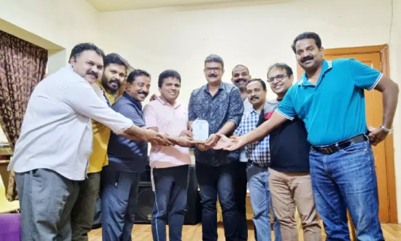 ര​ഞ്ജു സ്റ്റീ​ഫ​ന്‍ ചെ​റി​യാ​ന് ബാ​ഡ്മിന്‍റണ്‍ ക്ല​ബ് യാ​ത്ര​യ​യ​പ്പ് ന​ല്‍കി