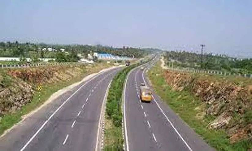 ഗ്രീ​ന്‍ ഫീ​ല്‍ഡ് ഹൈ​വേ;ഭൂ​വി​ല നി​ര്‍ണ​യ​ത്തി​ലെ അ​പാ​ക​ത​ക​ള്‍ പ​രി​ഹ​രി​ക്ക​ണം -വി​ക​സ​ന സ​മി​തി