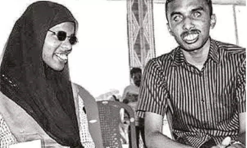 ഇന്ന് ലോക സാക്ഷരത ദിനം; ഇരുളടഞ്ഞവർക്ക് വഴിവെളിച്ചമായി ഹംസ ജെയ്സൽ ഇന്ന് ലോക സാക്ഷരത ദിനം; ഇരുളടഞ്ഞവർക്ക് വഴിവെളിച്ചമായി ഹംസ ജെയ്സൽ