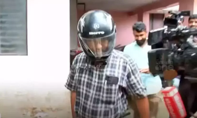 അച്ചു ഉമ്മനെതിരായ അധിക്ഷേപം: നന്ദകുമാറിനോട് വിശദീകരണം തേടി ഐ.എച്ച്.ആർ.ഡി അച്ചു ഉമ്മനെതിരായ അധിക്ഷേപം: നന്ദകുമാറിനോട് വിശദീകരണം തേടി ഐ.എച്ച്.ആർ.ഡി