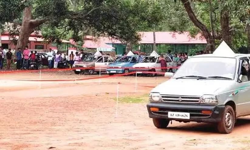 ഡ്രൈവിങ് ടെസ്റ്റിന്റെ ബാഹുല്യം; പരാതിയുമായി ഉദ്യോഗസ്ഥർ