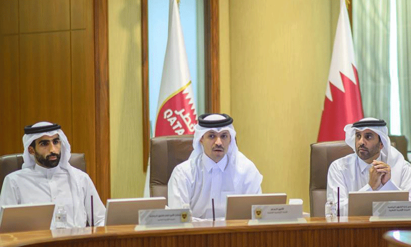 ഖത്തർ ഒളിമ്പിക് കമ്മിറ്റി ജനറൽ സെക്രട്ടറി ജാസിം ബിൻ റാഷിദ് അൽ ബുഐനൈൻ ഏഷ്യൻ ഗെയിംസ് ടീമിനെ പ്രഖ്യാപിക്കുന്നു ഖത്തർ ഒളിമ്പിക് കമ്മിറ്റി ജനറൽ സെക്രട്ടറി ജാസിം ബിൻ റാഷിദ് അൽ ബുഐനൈൻ ഏഷ്യൻ ഗെയിംസ് ടീമിനെ പ്രഖ്യാപിക്കുന്നു