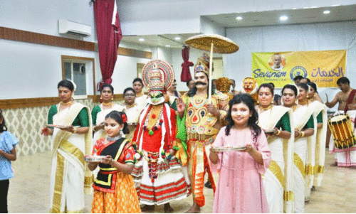 റാ​സ​ല്‍ഖൈ​മ​യി​ല്‍ സേ​വ​നം എ​മി​റേ​റ്റ്സ് യു.​എ.​ഇ ഒ​രു​ക്കി​യ ഓ​ണാ​ഘോ​ഷ​ത്തിൽനിന്ന്