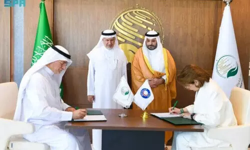 സു​ഡാ​ൻ അ​ർ​ബു​ദ രോ​ഗി​ക​ൾ​ക്ക്​ സ​ഹാ​യം; 10 ല​ക്ഷം ഡോ​ള​റി​​ന്റെ കരാറൊപ്പിട്ട് കെ.​എ​സ് റി​ലീ​ഫും കു​വൈ​ത്ത് റെ​ഡ് ക്ര​സ​ന്റും