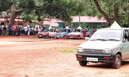 ഡ്രൈവിങ് ടെസ്റ്റിന്റെ ബാഹുല്യം; പരാതിയുമായി ഉദ്യോഗസ്ഥർ