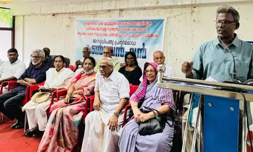 ഇന്ത്യൻ ഭരണഘടന ജനങ്ങൾക്ക് നൽകുന്ന അവകാശമാണ് വാസുവേട്ടൻ വിനിയോഗിച്ചതെന്ന് സണ്ണി കപിക്കാട്