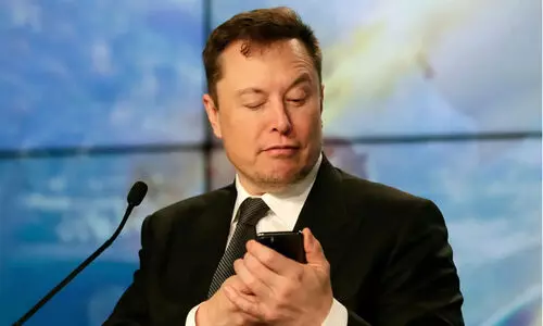 ‘എന്റെ നിലവിലെ ഐഫോണും മുൻ പതിപ്പുകളും തമ്മിൽ എന്താണ് വ്യത്യാസം’; ആപ്പിളിനെ ട്രോളി ഇലോൺ മസ്ക്