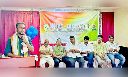 ചാ​ണ്ടി ഉ​മ്മ​ന്റെ വി​ജ​യം ആ​ഘോ​ഷി​ച്ച് പ്ര​വാ​സി​ക​ളും