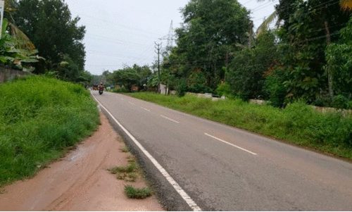 ക​യ്പ​മം​ഗ​ല​ത്ത് മൂ​ന്ന്  റോ​ഡു​ക​ൾ​ക്ക് ഭ​ര​ണാ​നു​മ​തി