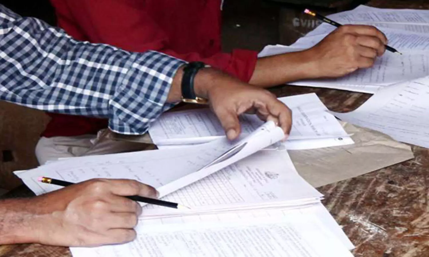 പരീക്ഷാ മൂല്യനിർണയത്തിന്​ കടംപറയൽ ആറാം മാസത്തിലേക്ക്