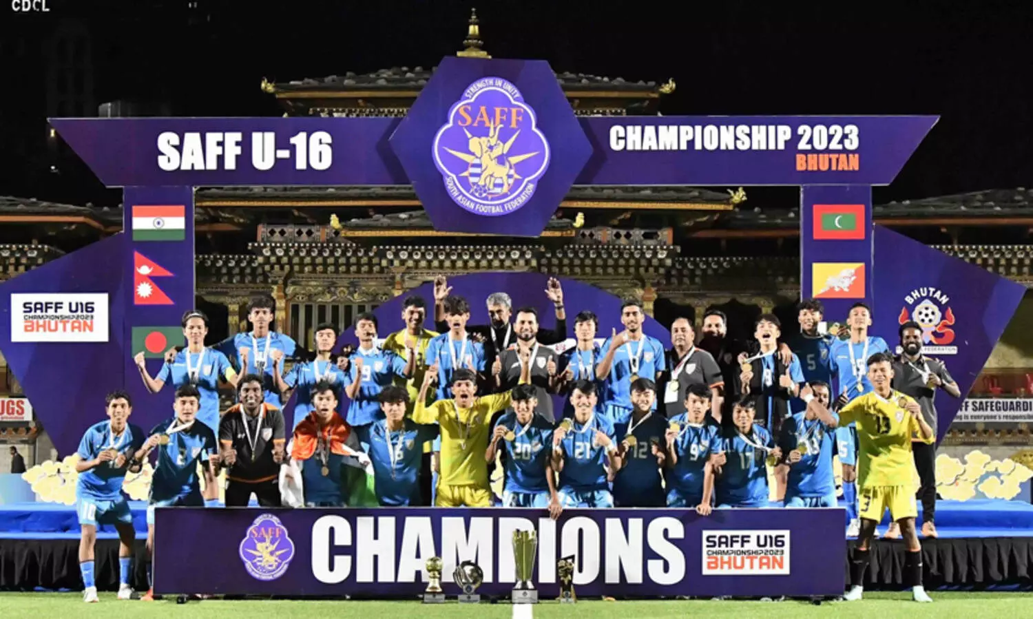 അണ്ടർ 16 സാഫ് കപ്പ് കിരീടം ഇന്ത്യക്ക്; ഏകപക്ഷീയമായ രണ്ടുഗോളിന് ബംഗ്ലാദേശിനെ തകർത്തു