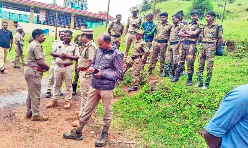 ഗോപുര നിർമാണത്തിനൊരുങ്ങി വനപാലകർ; പ്രതിഷേധവുമായി നാട്ടുകാർ