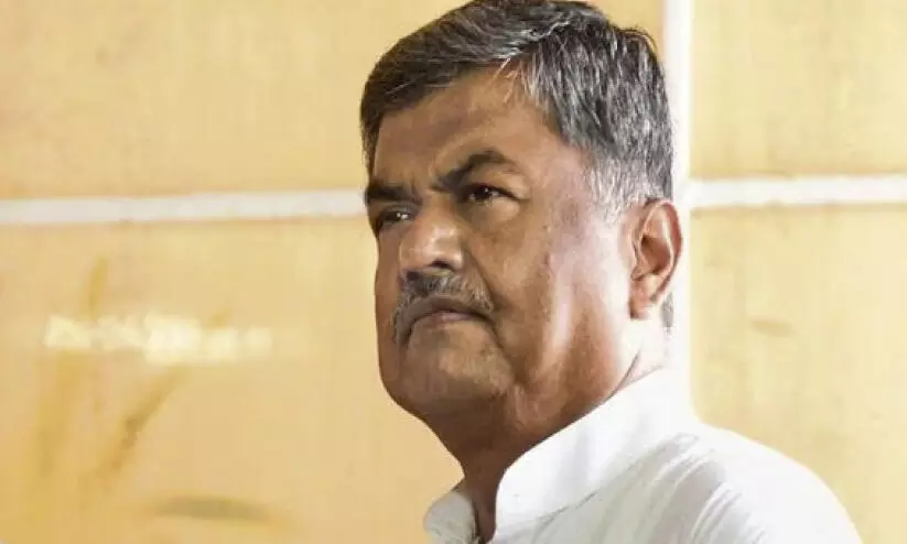 ‘നന്ദി സിദ്ധരാമയ്യാ... എന്നെ മന്ത്രിയാക്കാത്തതിന്..’ ‘നന്ദി സിദ്ധരാമയ്യാ... എന്നെ മന്ത്രിയാക്കാത്തതിന്..’