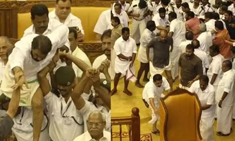 നിയമസഭാ കയ്യാങ്കളി കേസ്: രണ്ട് മുൻ കോണ്‍ഗ്രസ് എം.എൽ.എമാരെക്കൂടി പ്രതിചേർക്കും