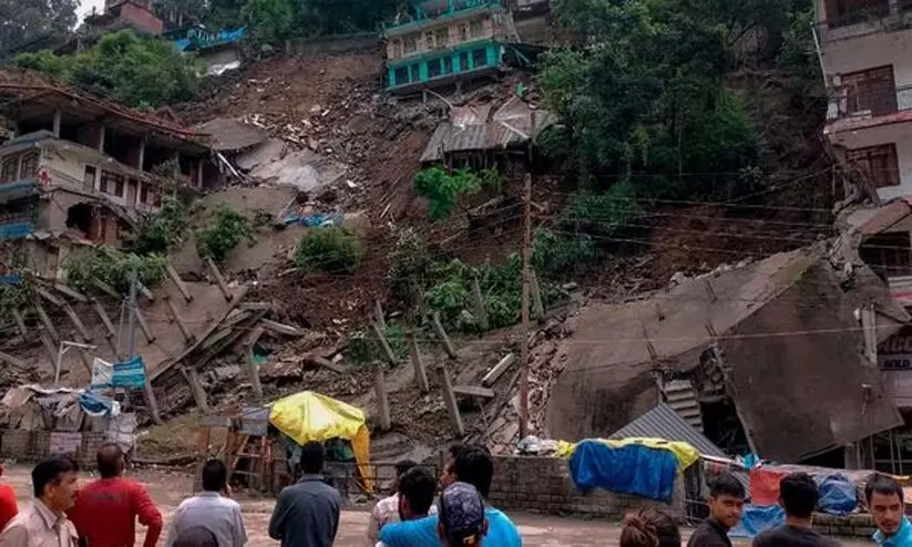 ഹിമാചലിൽ മേഘവിസ്ഫോടനവും മണ്ണിടിച്ചിലും ഉണ്ടാകുന്നത് മാംസം കഴിക്കുന്നതുകൊണ്ട്- ഐ.ഐ.ടി മാണ്ഡി ഡയറക്ടർ ഹിമാചലിൽ മേഘവിസ്ഫോടനവും മണ്ണിടിച്ചിലും ഉണ്ടാകുന്നത് മാംസം കഴിക്കുന്നതുകൊണ്ട്- ഐ.ഐ.ടി മാണ്ഡി ഡയറക്ടർ