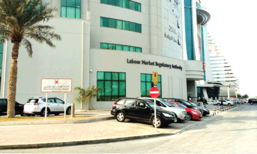 എ​ൽ.​എം.​ആ​ർ.​എ​യി​ൽ ര​ജി​സ്റ്റ​ർ ചെ​യ്ത    വി​ദേ​ശ തൊ​ഴി​ലാ​ളി​ക​ളു​ടെ എ​ണ്ണ​ത്തി​ൽ വ​ർ​ധ​ന