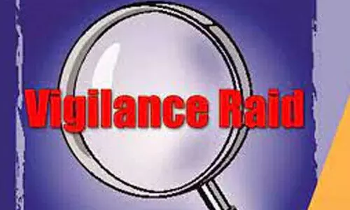 പരീക്ഷ പരിശീലന കേ​ന്ദ്രങ്ങളിൽ വിജിലൻസ് റെയ്ഡ്